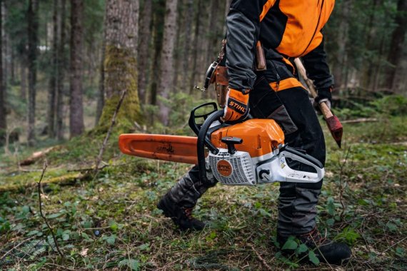 Motoferăstrău STIHL MS 400 C-M